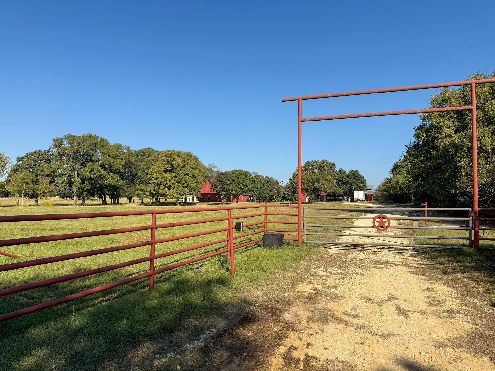 423 Hcr 1439 Covington TX 76636