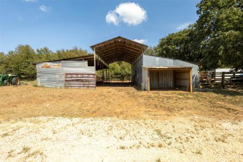 423 Hcr 1439 Covington TX 76636
