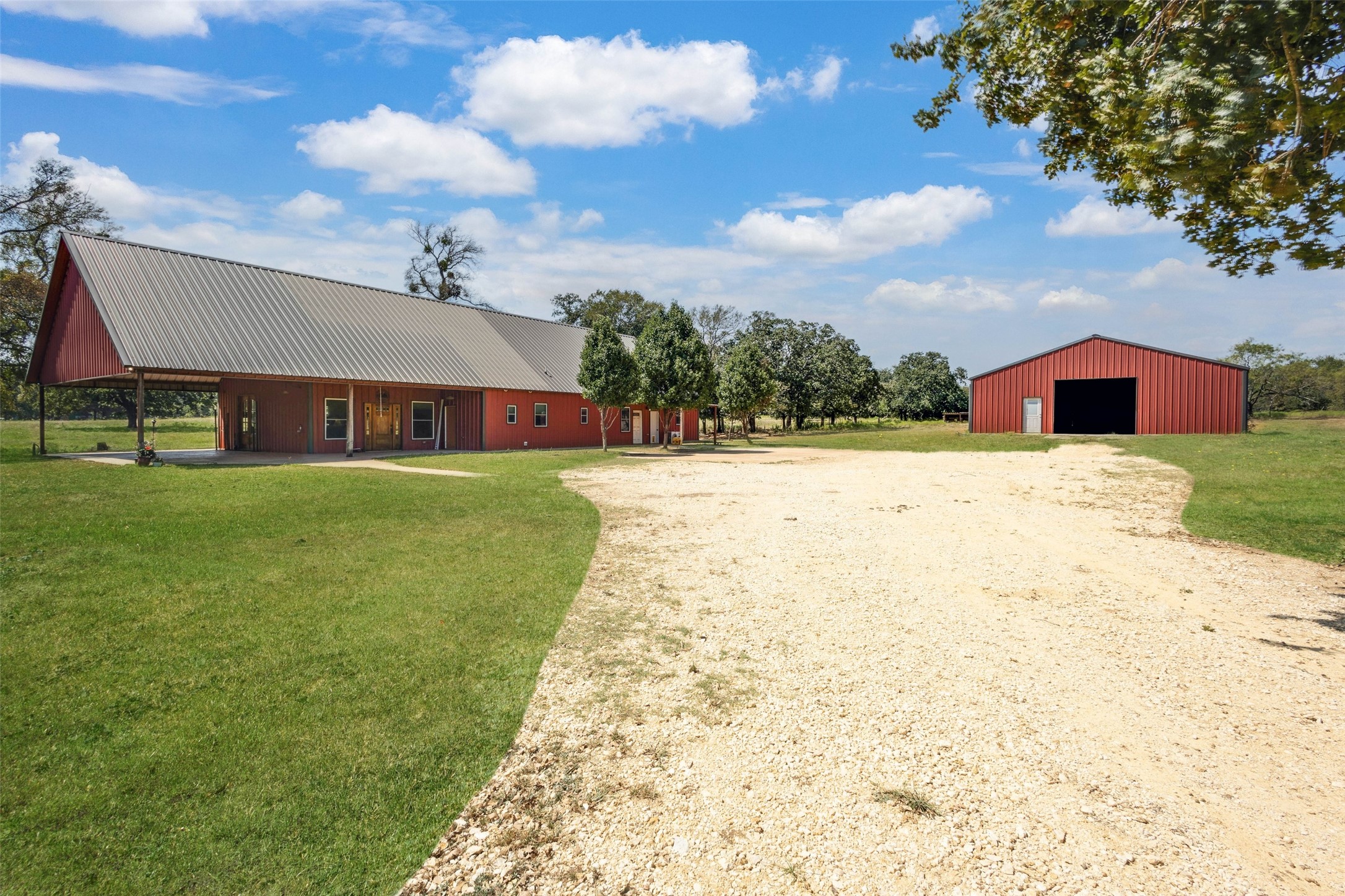 423 Hcr 1439 Covington TX 76636