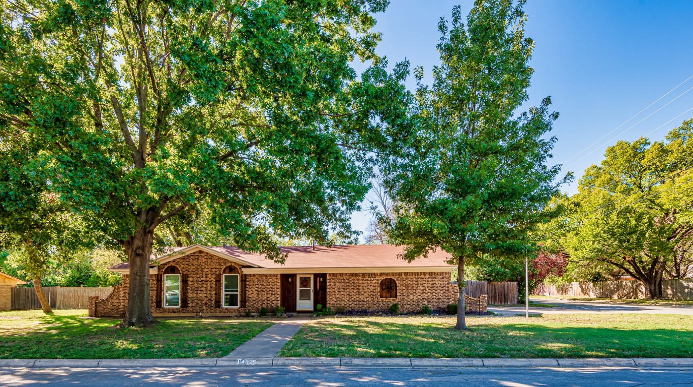 4325 Keeter Drive North Richland Hills TX 76180