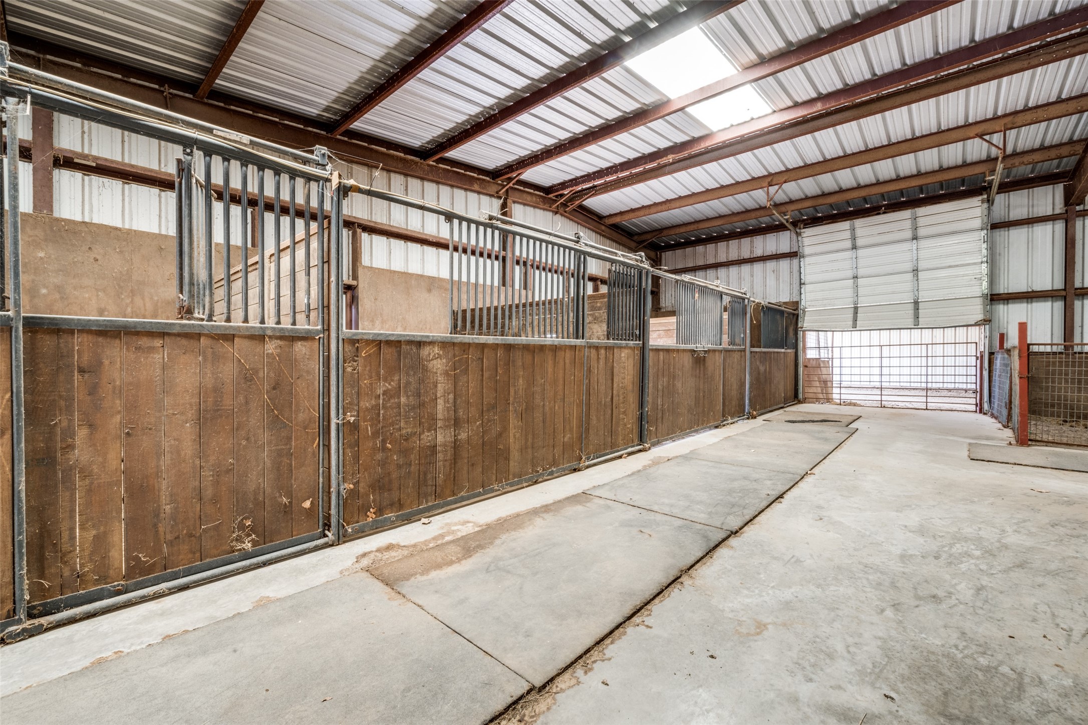 2080 County Road 2445 Decatur TX 76234