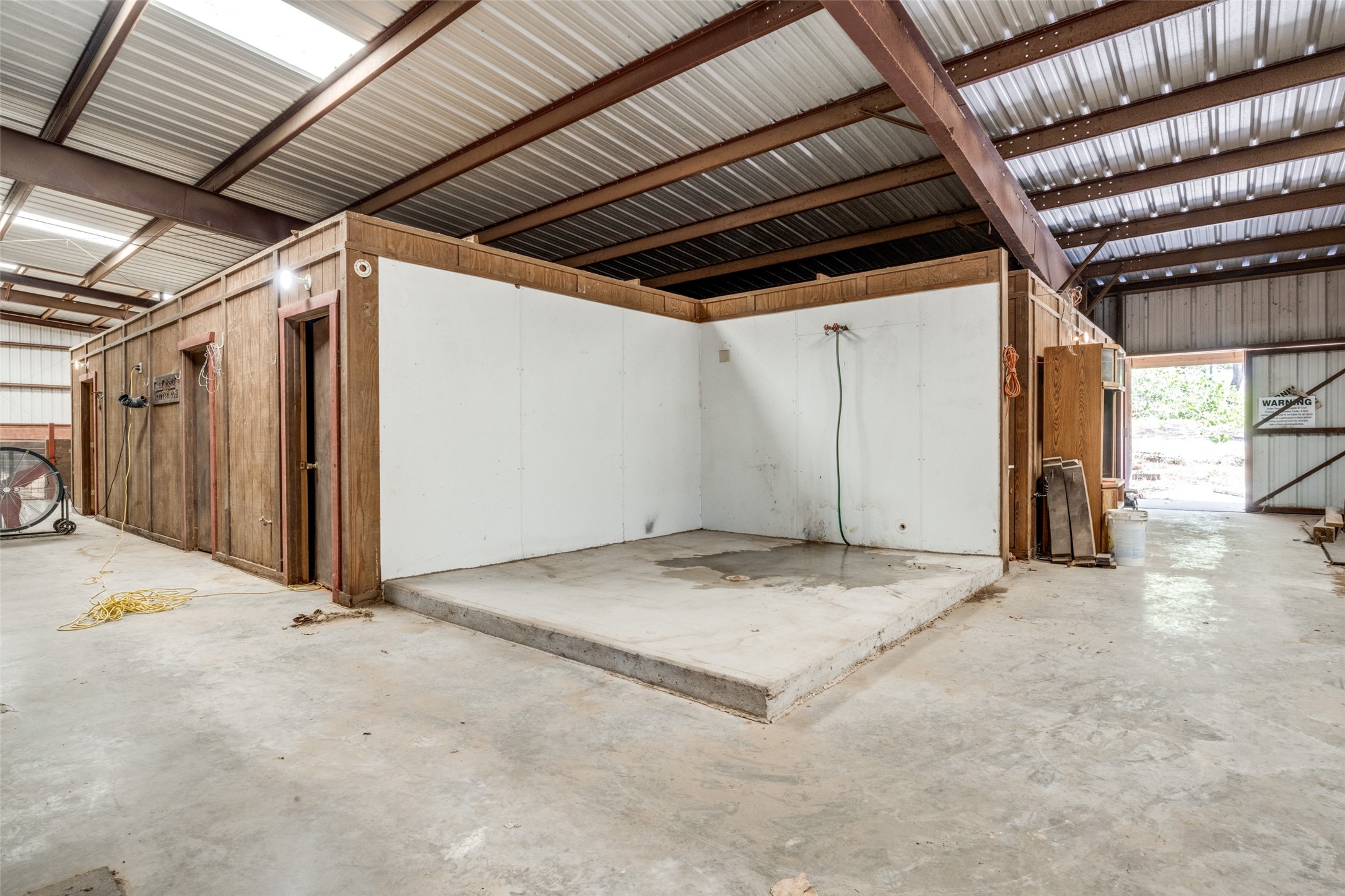 2080 County Road 2445 Decatur TX 76234