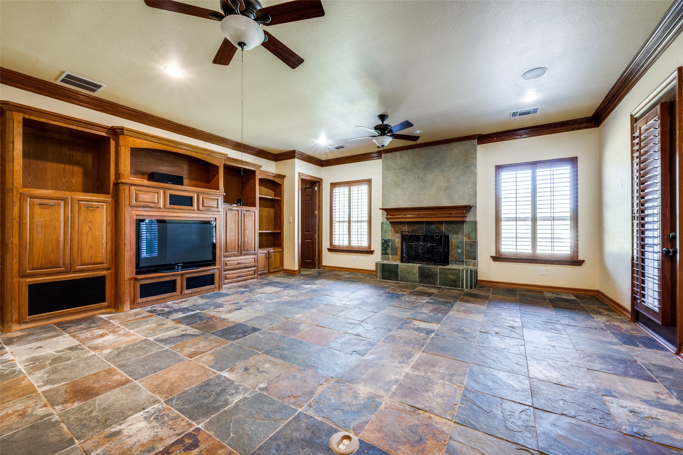 2080 County Road 2445 Decatur TX 76234