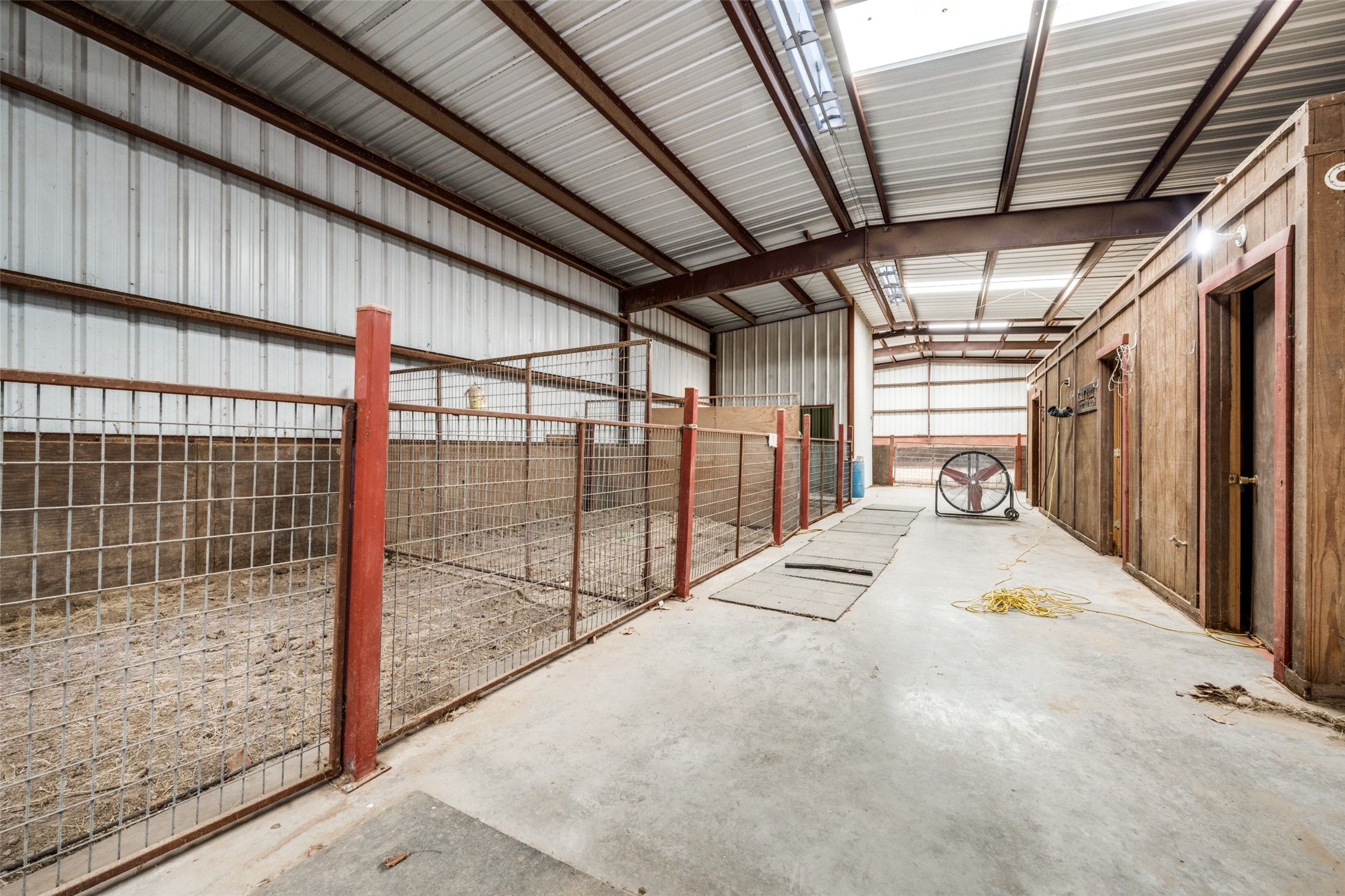 2080 County Road 2445 Decatur TX 76234
