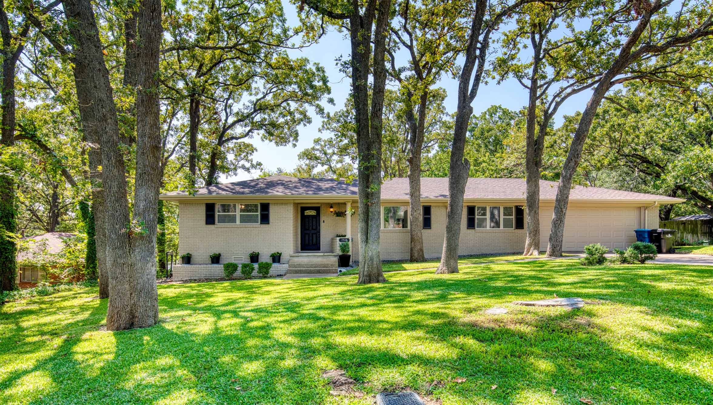 1510 W Heron Street Denison TX 75020