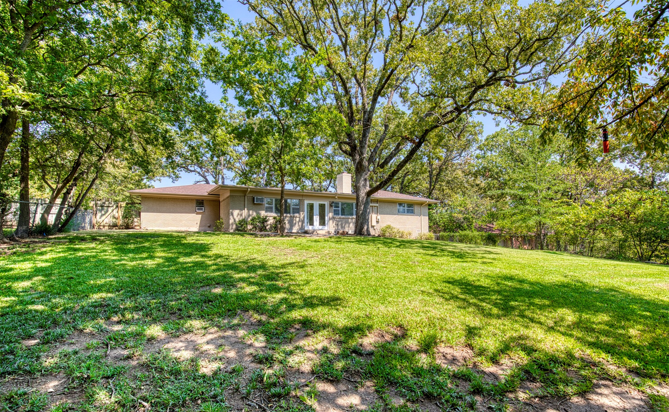 1510 W Heron Street Denison TX 75020