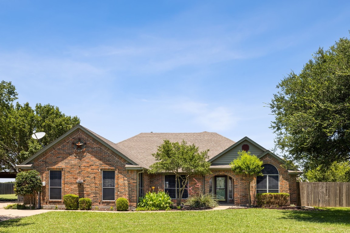 8081 Mavis Avenue Waxahachie TX 75167