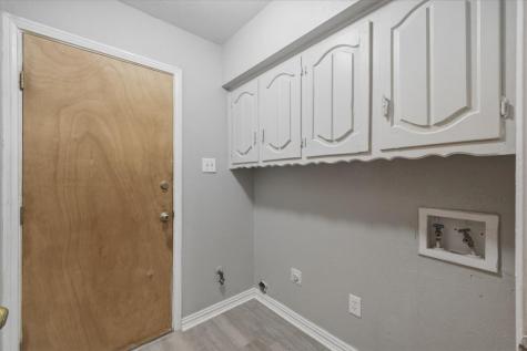 121 Hillside Lane Desoto TX 75115