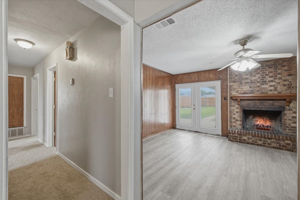 121 Hillside Lane Desoto TX 75115