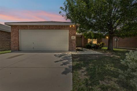 3328 Royal Crest Drive Fort Worth TX 76140
