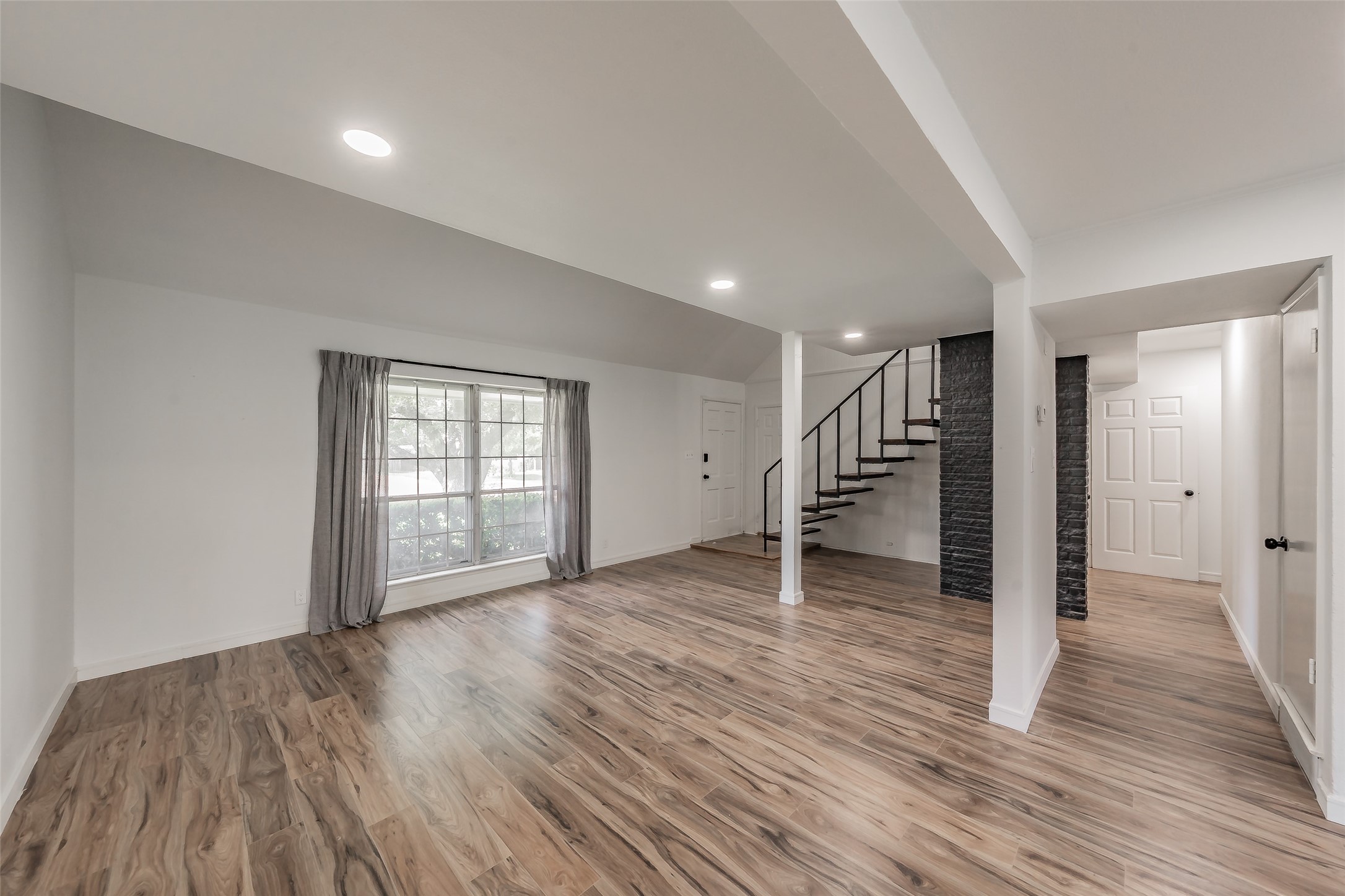 3214 Ridgeview Circle Irving TX 75062