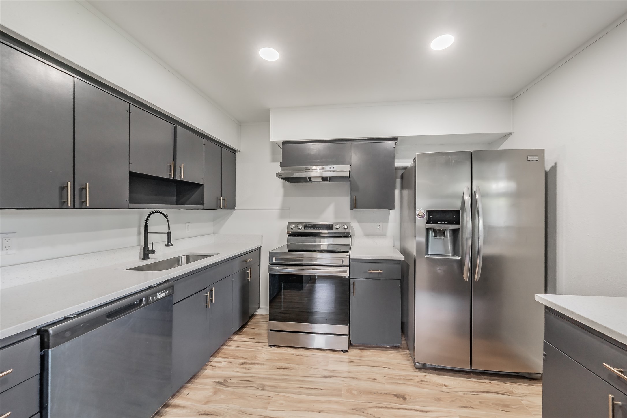 3214 Ridgeview Circle Irving TX 75062
