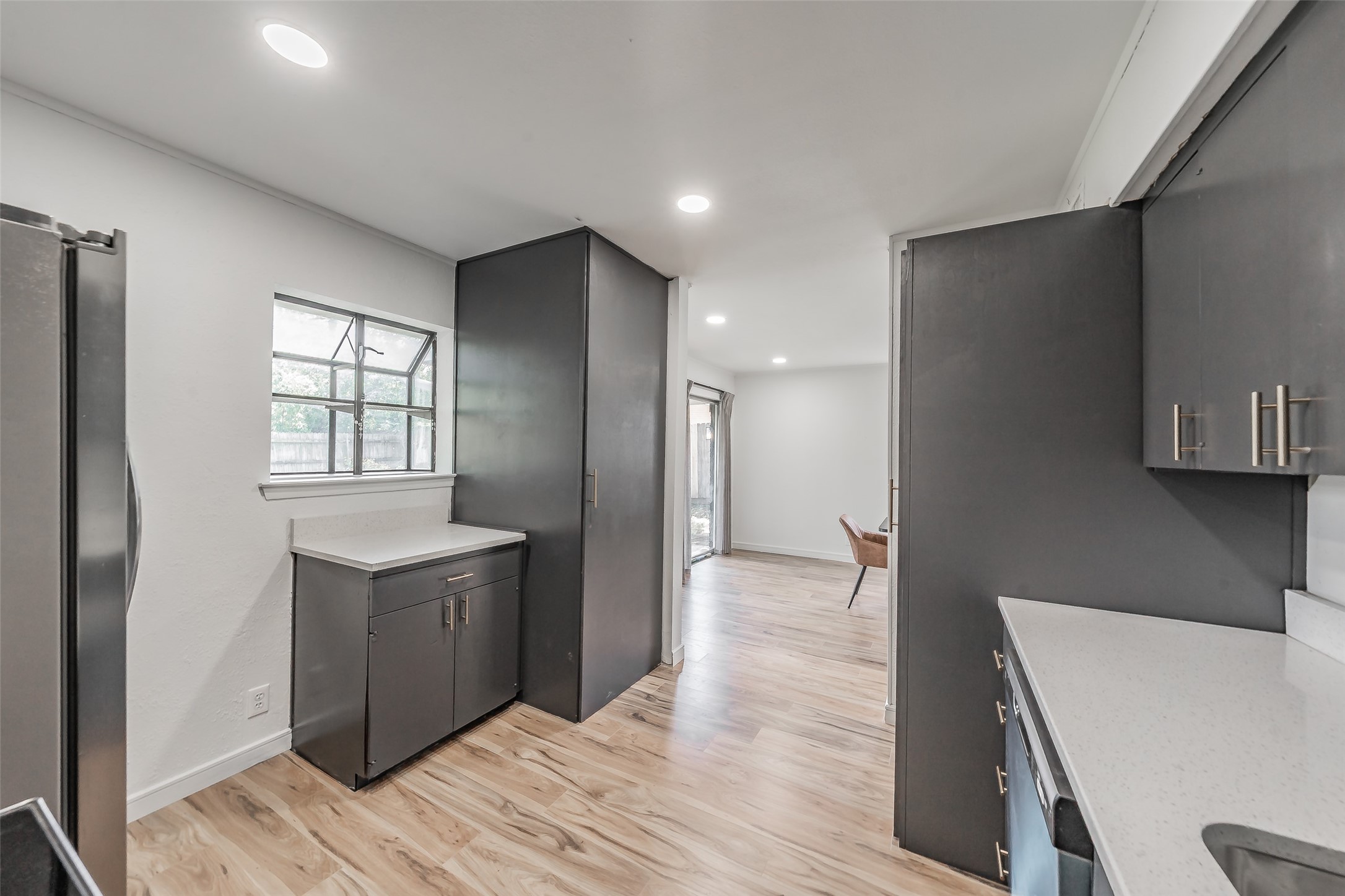 3214 Ridgeview Circle Irving TX 75062