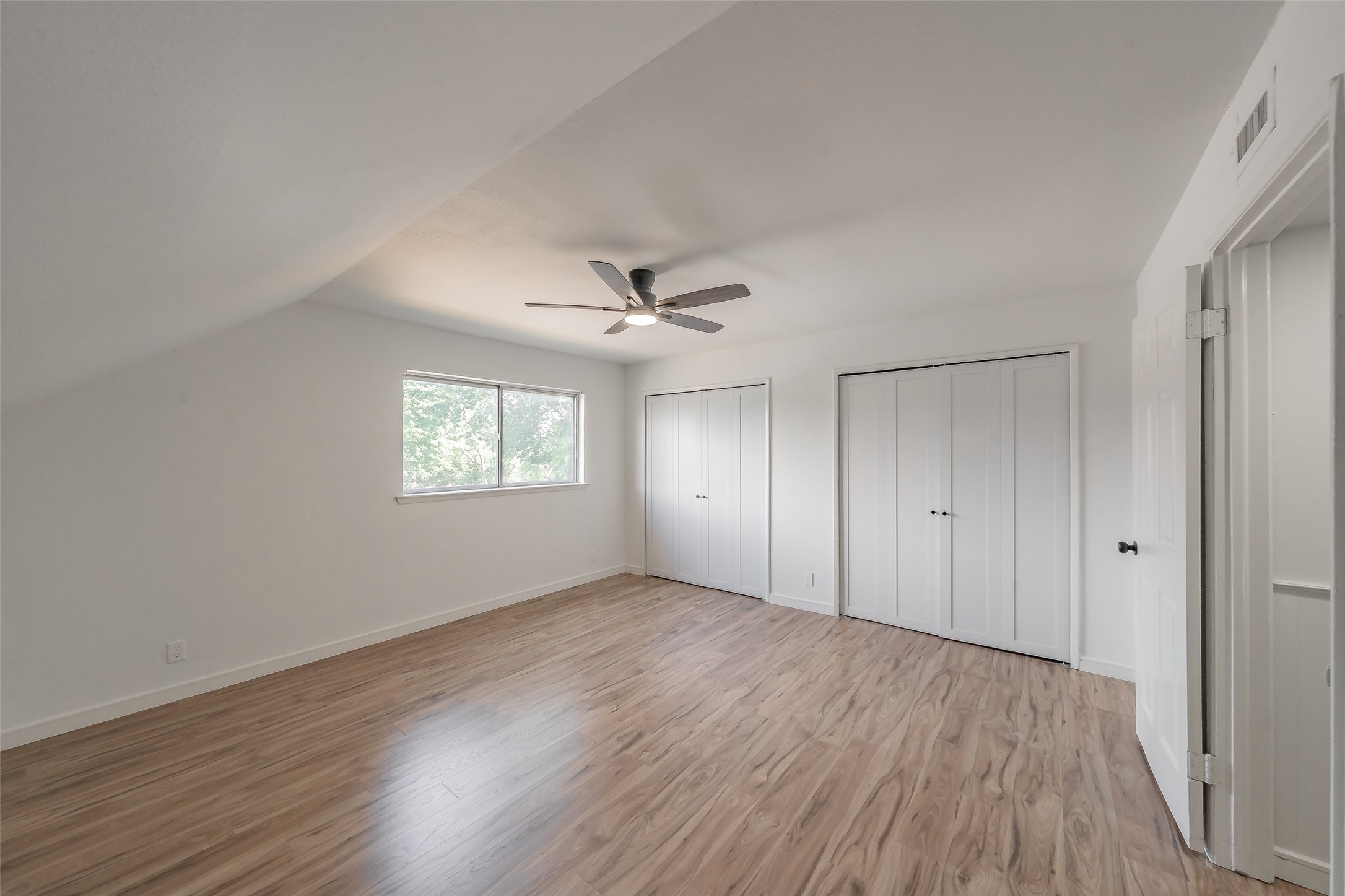 3214 Ridgeview Circle Irving TX 75062