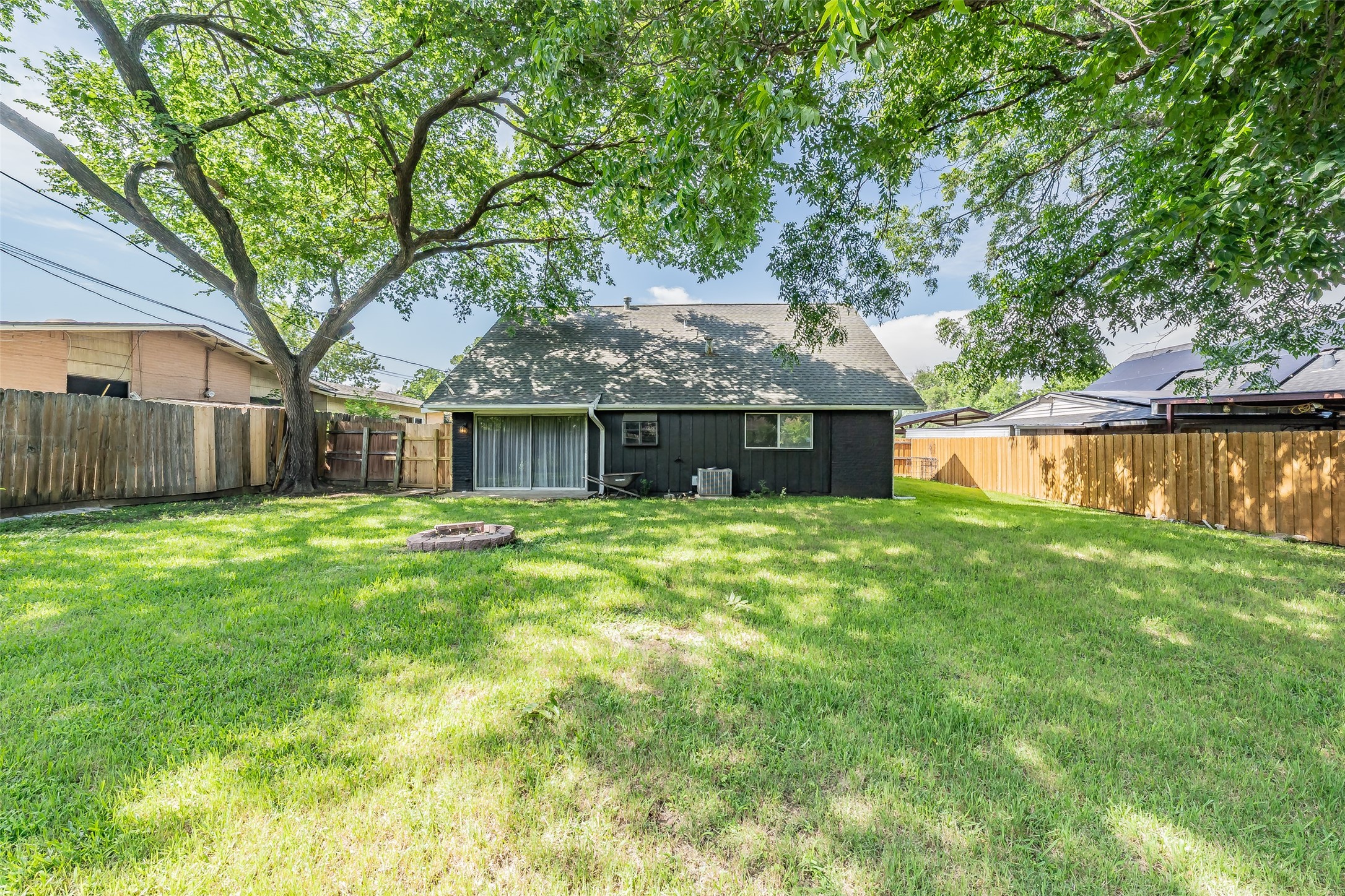 3214 Ridgeview Circle Irving TX 75062