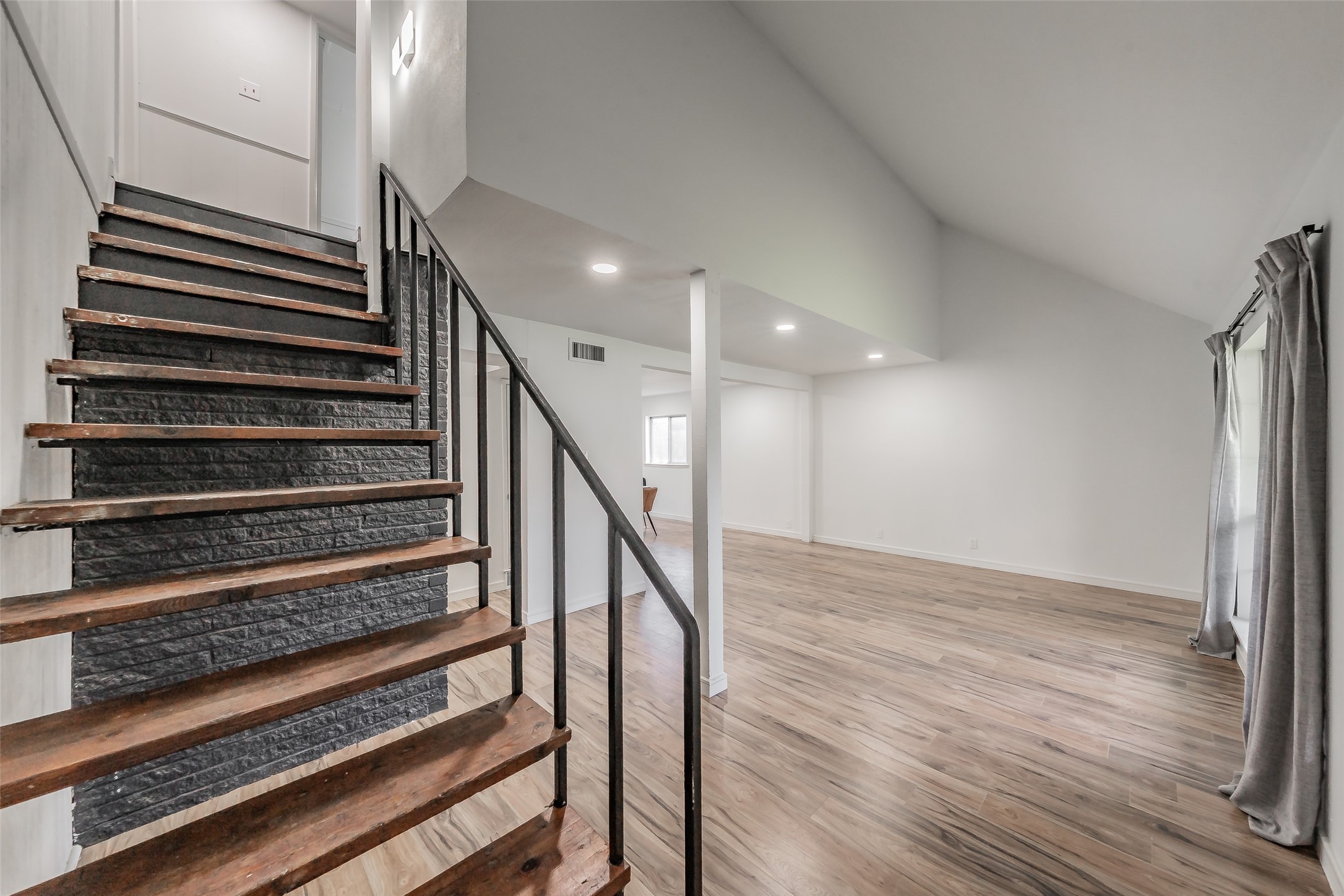 3214 Ridgeview Circle Irving TX 75062