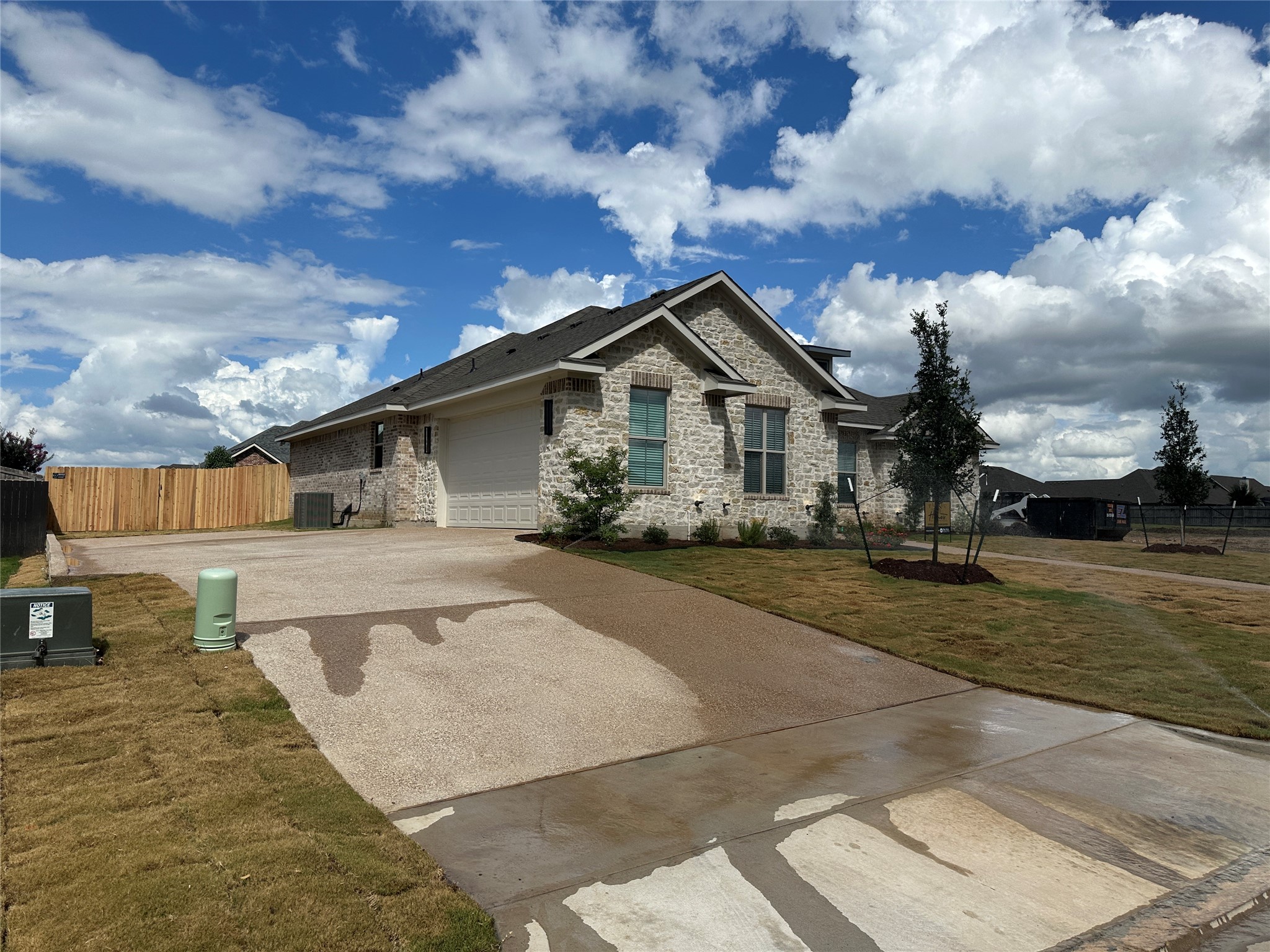 1033 Queen Elizabeth Drive Waco TX 76657