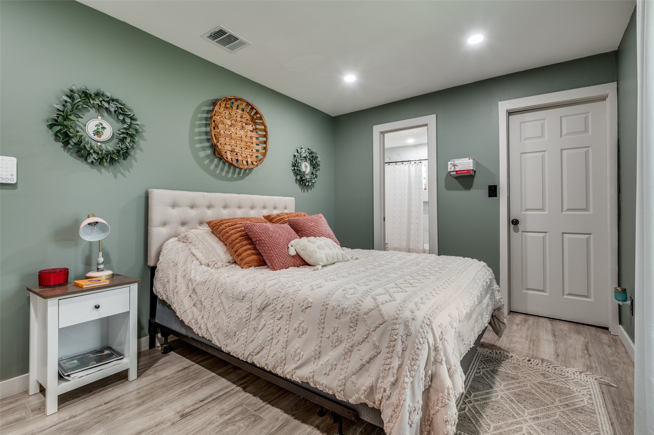 2535 Ghent Street Dallas TX 75215