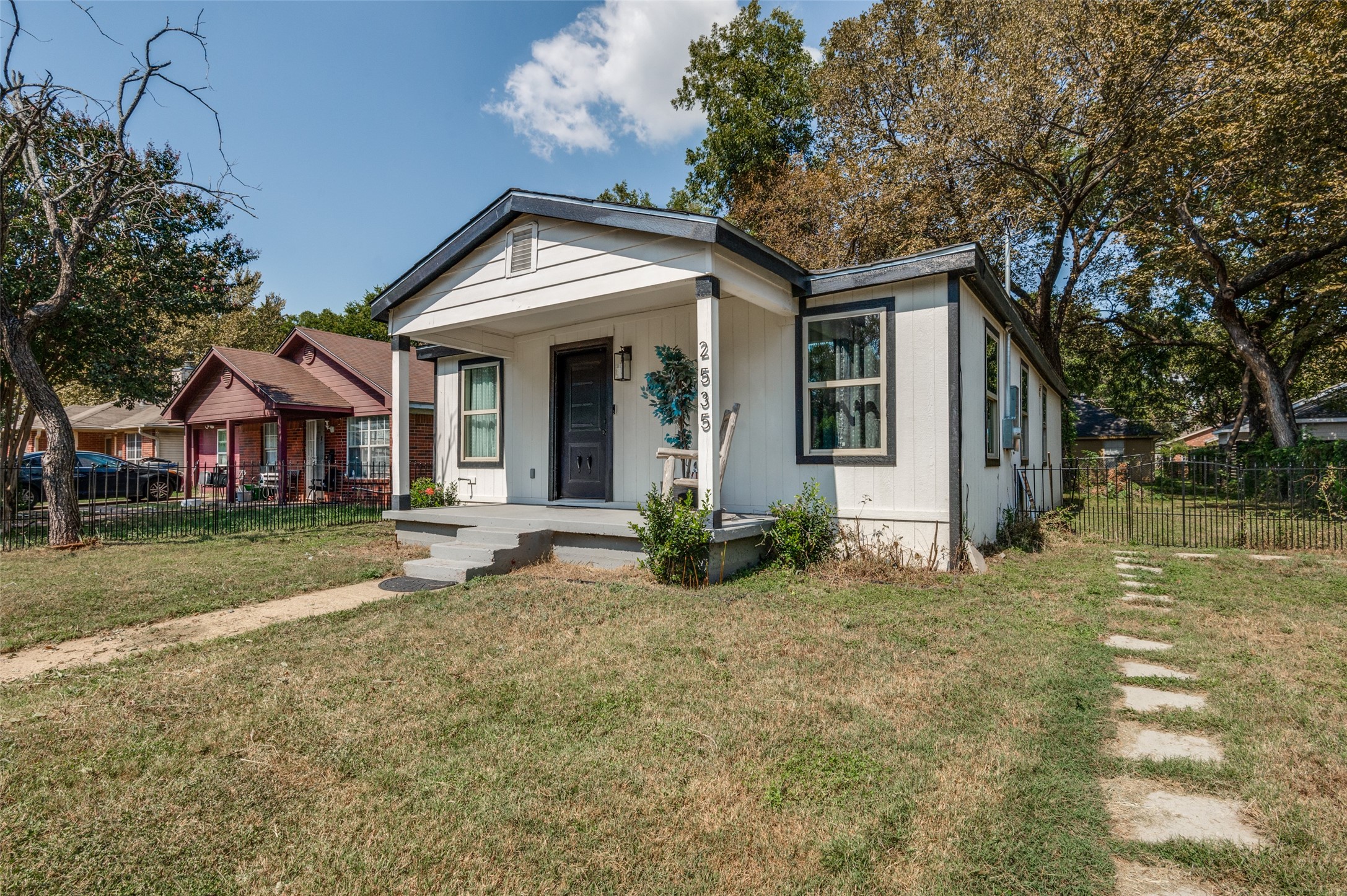 2535 Ghent Street Dallas TX 75215
