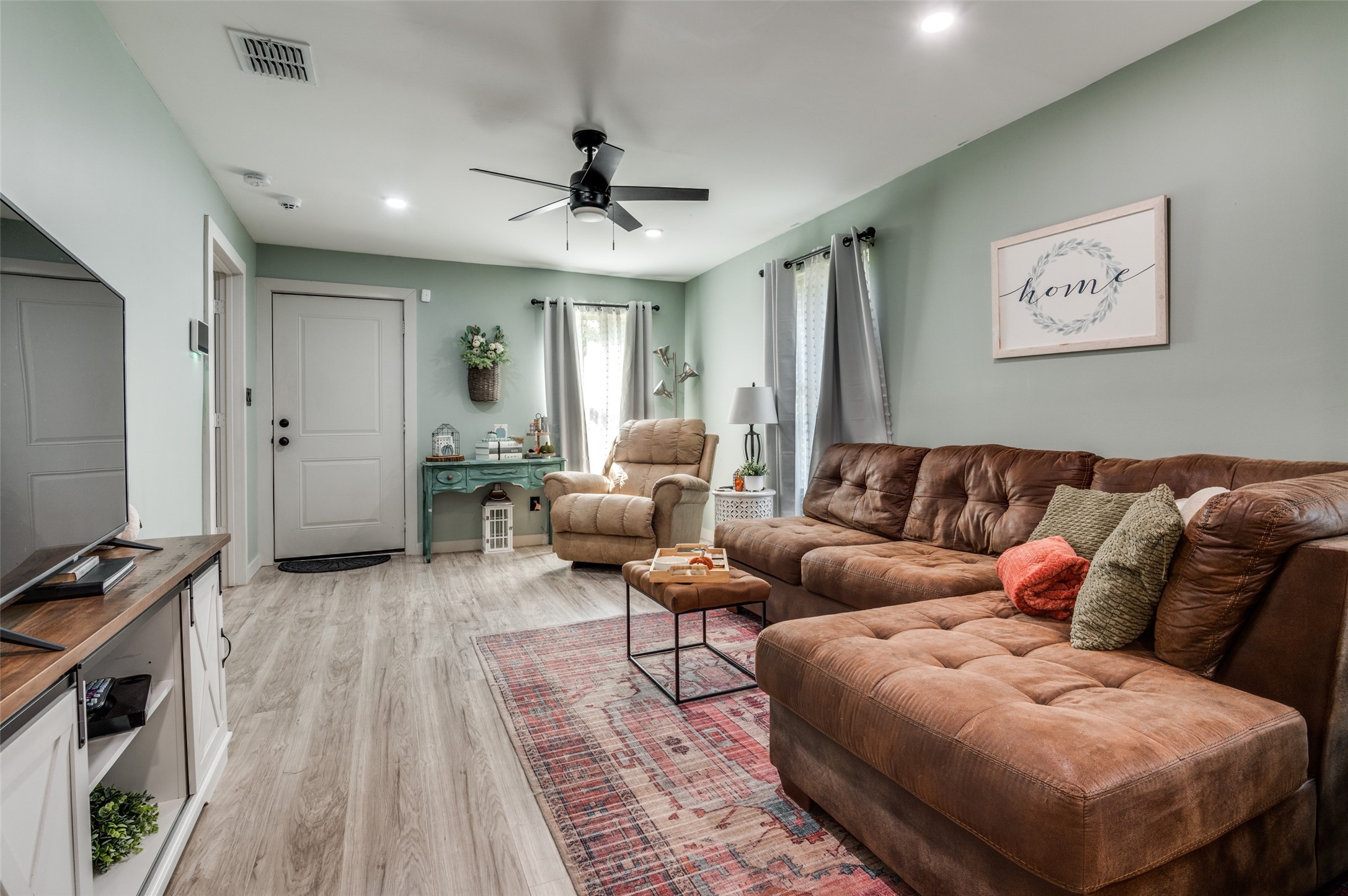 2535 Ghent Street Dallas TX 75215