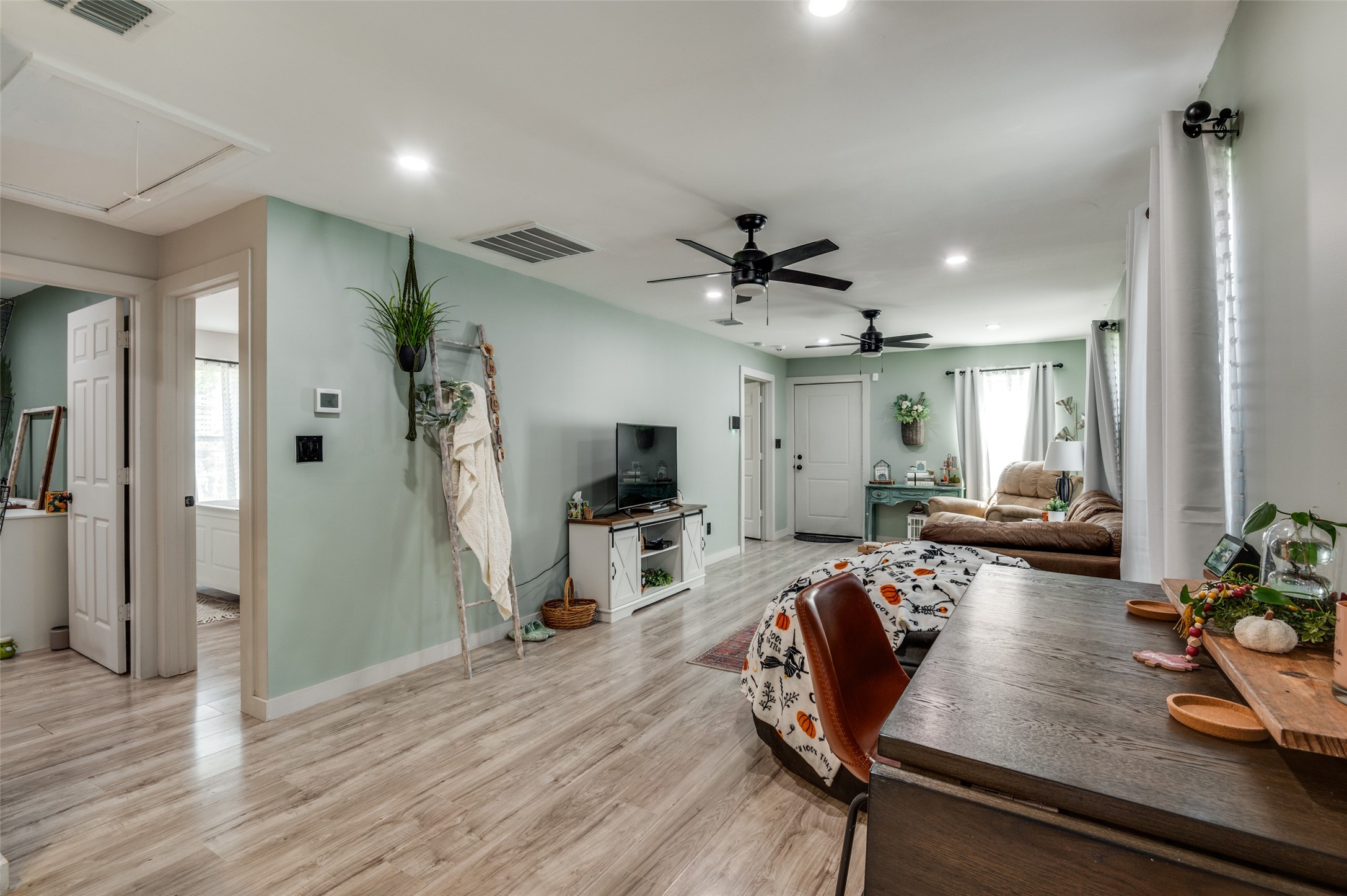 2535 Ghent Street Dallas TX 75215