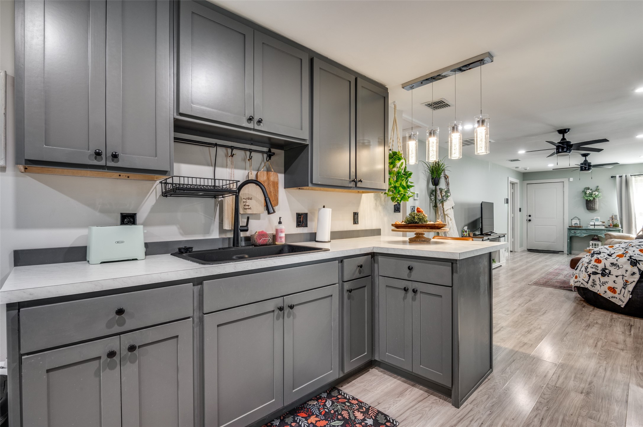 2535 Ghent Street Dallas TX 75215