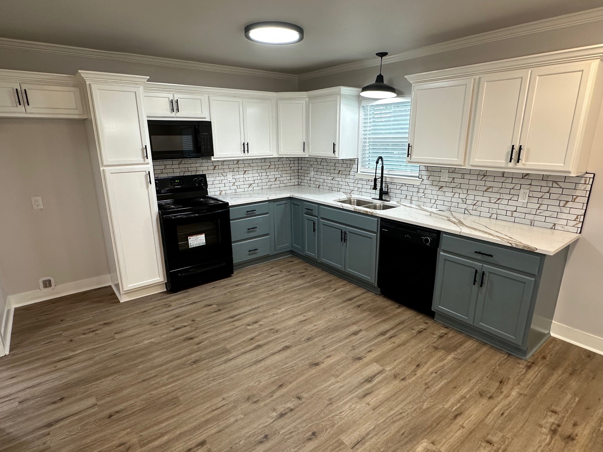 1606 Cherry Avenue Corsicana TX 75110
