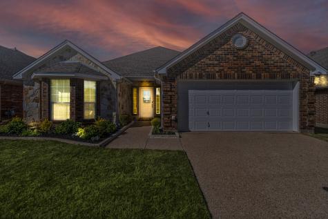 111 Crestway Drive Cedar Hill TX 75104