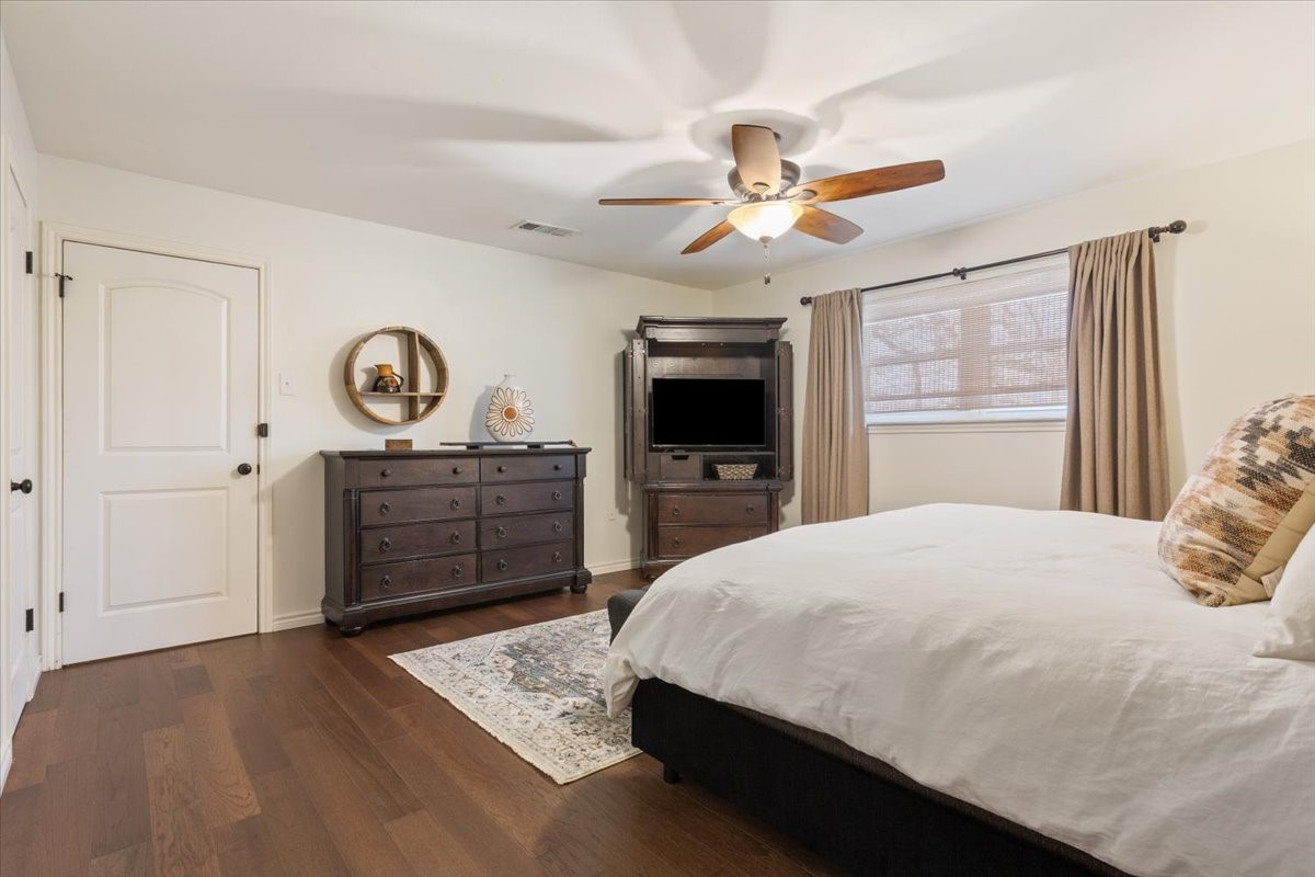 1033 Wedgewood Drive Woodway TX 76712