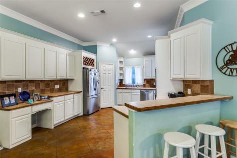 217 Woodbine Drive Burleson TX 76028