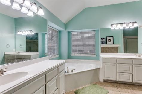 217 Woodbine Drive Burleson TX 76028