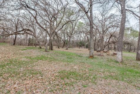 217 Woodbine Drive Burleson TX 76028