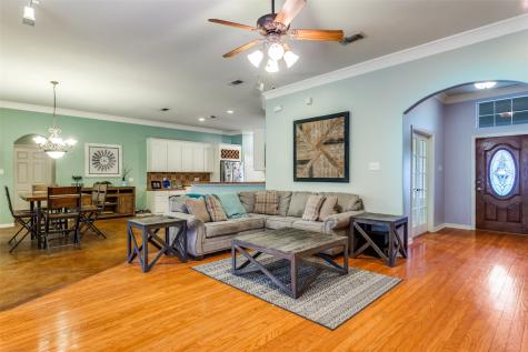 217 Woodbine Drive Burleson TX 76028