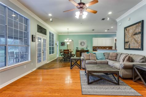 217 Woodbine Drive Burleson TX 76028