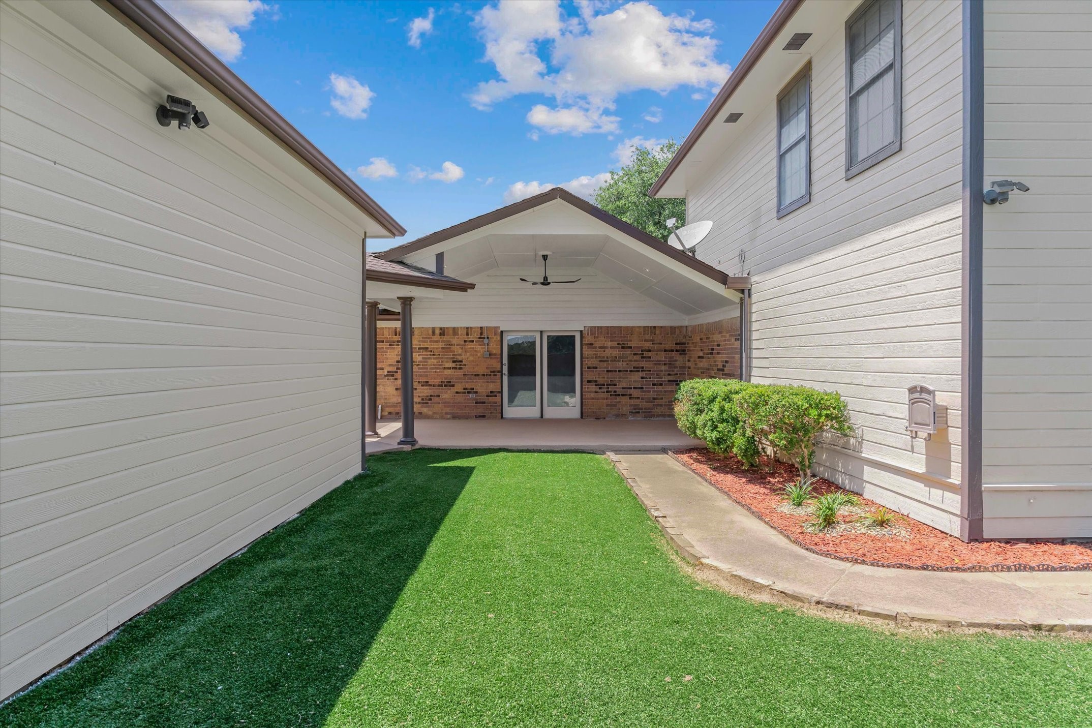 302 Erwin Street Edgewood TX 75117