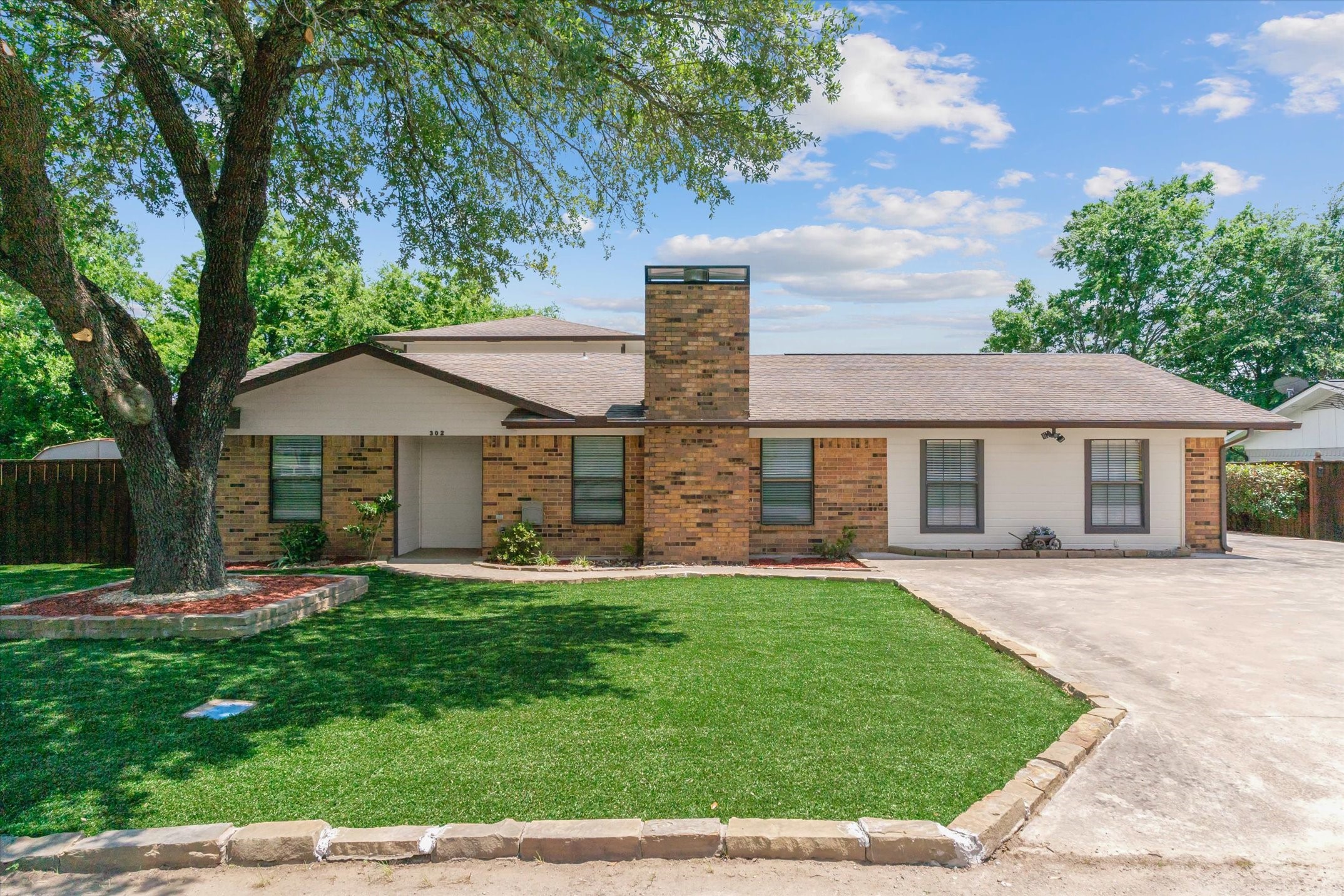 302 Erwin Street Edgewood TX 75117