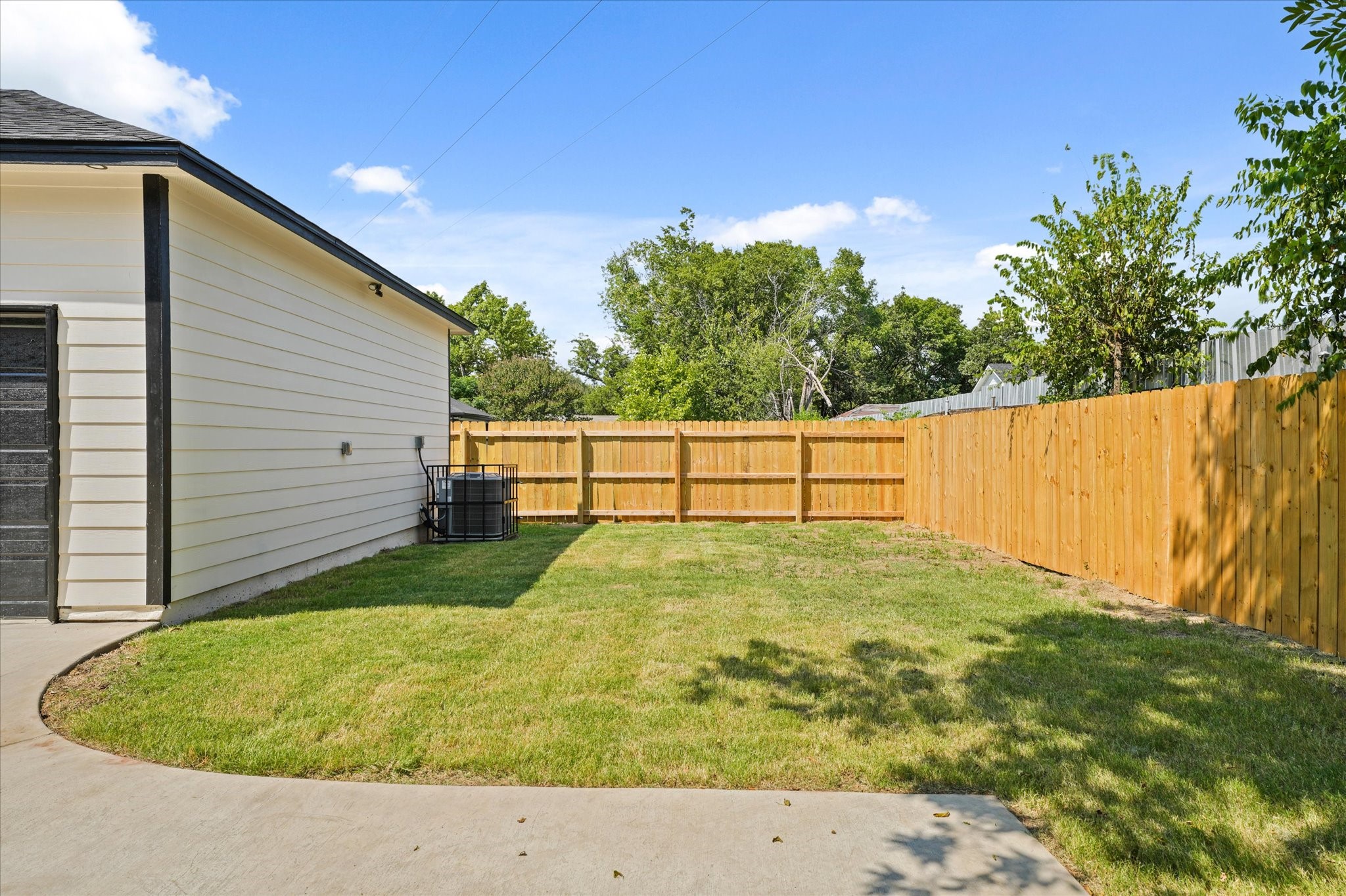 4020 Ranger Drive Dallas TX 75212