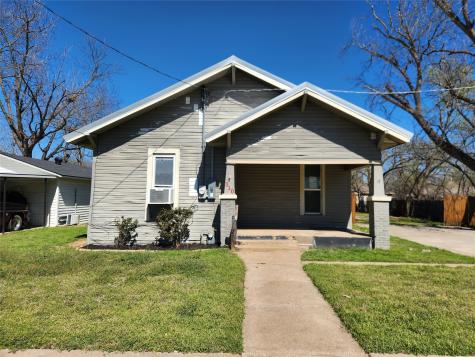 310 N Pendell Avenue Cleburne TX 76033