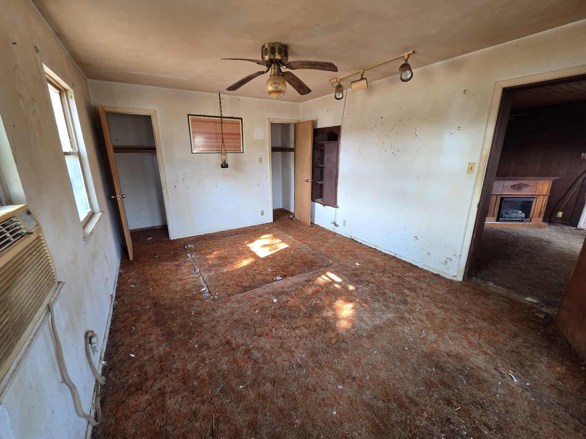 909 E Sears Street Denison TX 75021