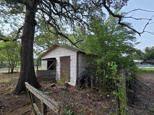909 E Sears Street Denison TX 75021
