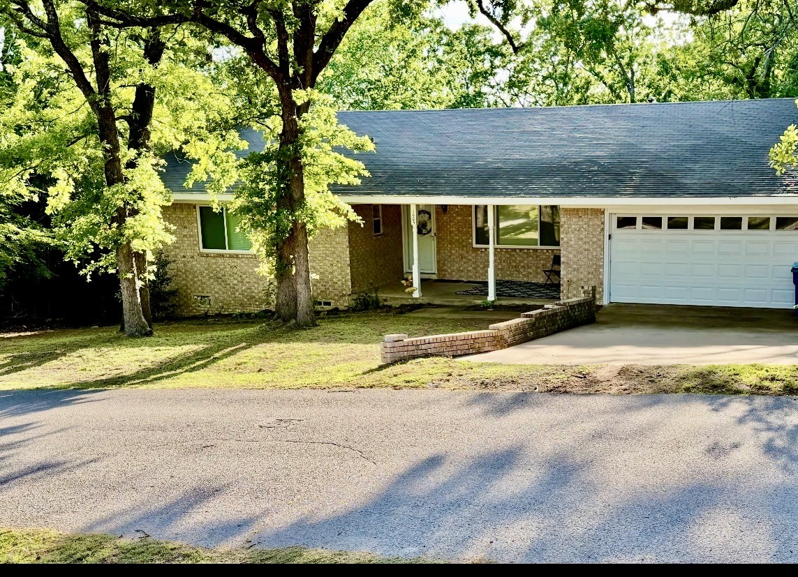 1005 Balboa Street Denison TX 75020