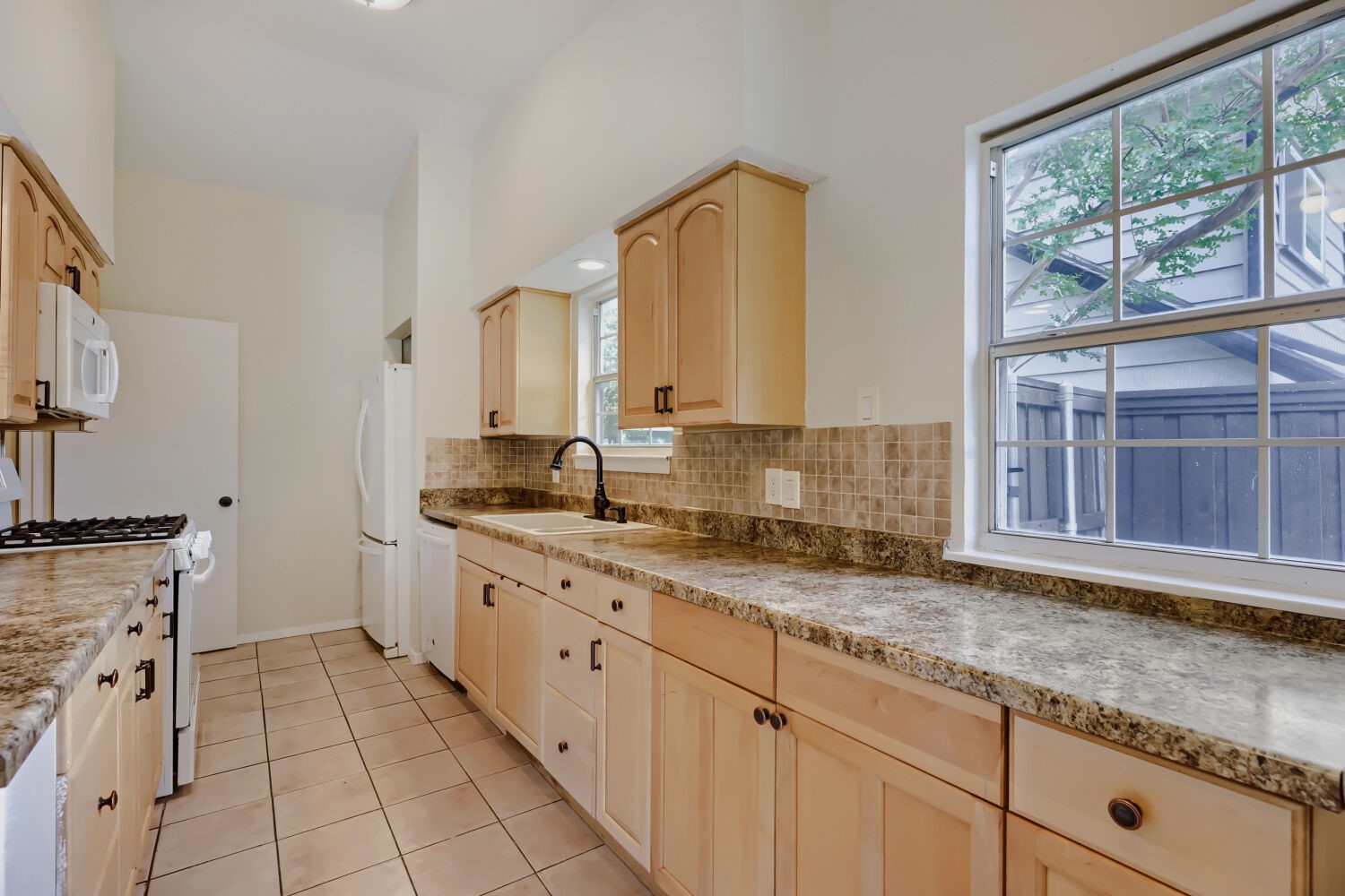 2307 Fyke Road Carrollton TX 75006