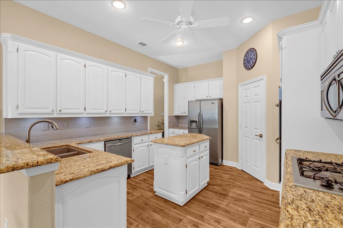 6012 Crestside Drive Flower Mound TX 75028