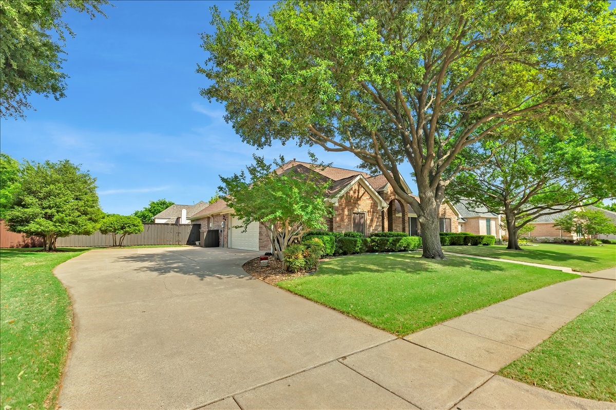 6012 Crestside Drive Flower Mound TX 75028