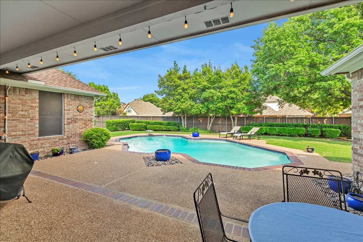 6012 Crestside Drive Flower Mound TX 75028