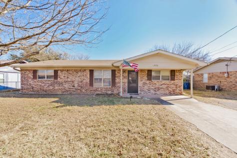 1002 N Miller Street Decatur TX 76234
