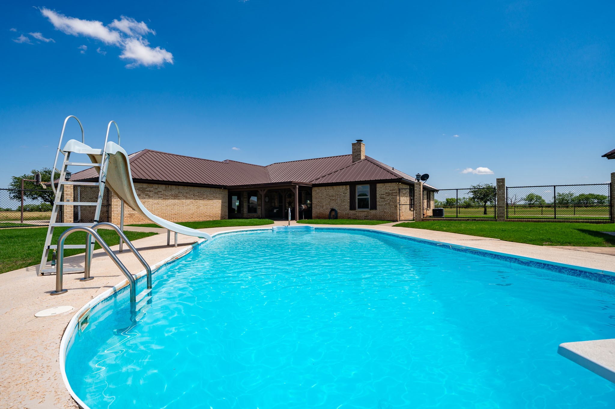 4946 County Road 410 Hawley TX 79525