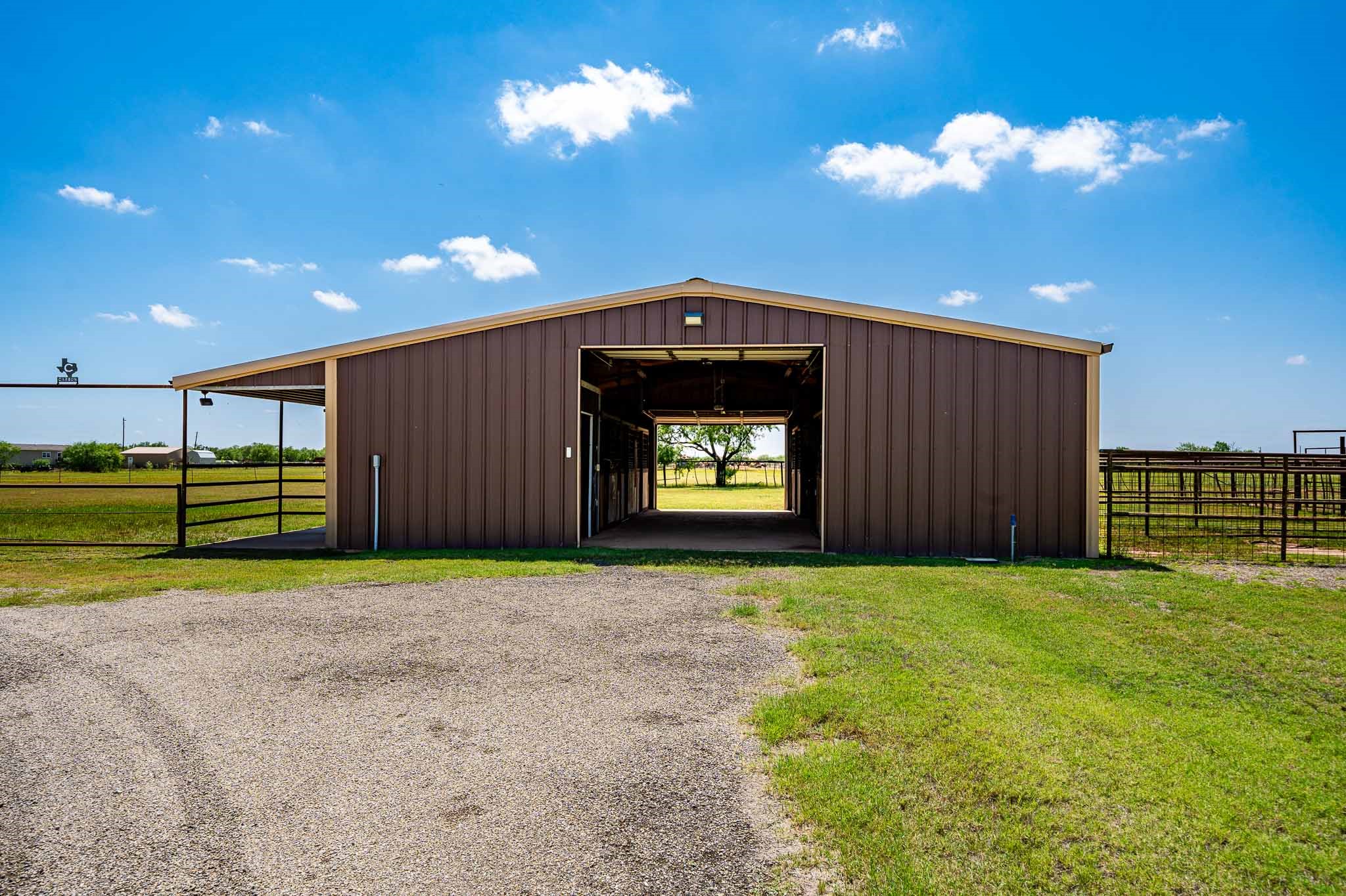 4946 County Road 410 Hawley TX 79525