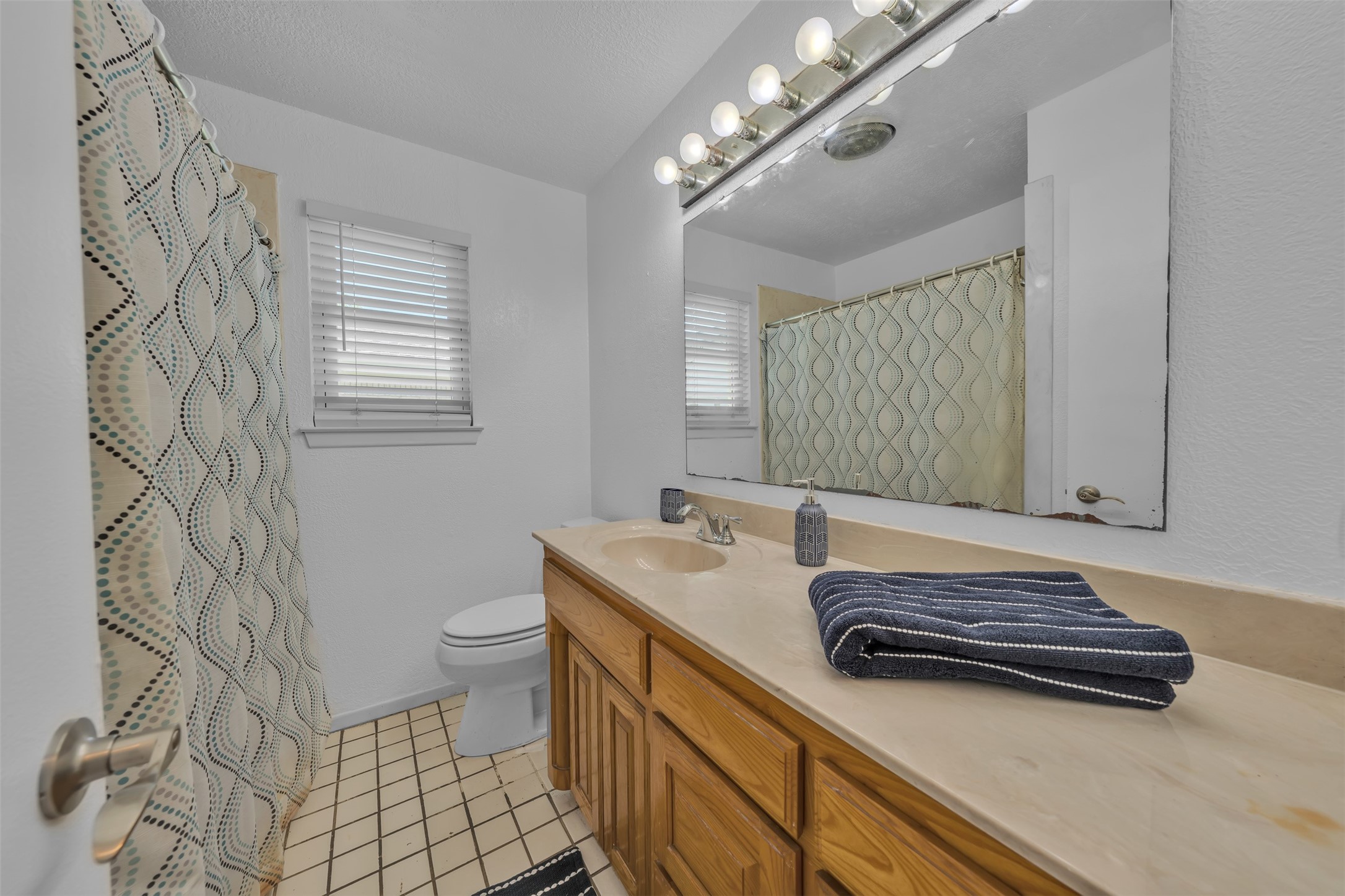 453 Irene Street Burleson TX 76028