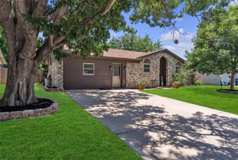 453 Irene Street Burleson TX 76028